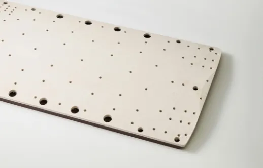 プラスチック×ウレタン加工素材