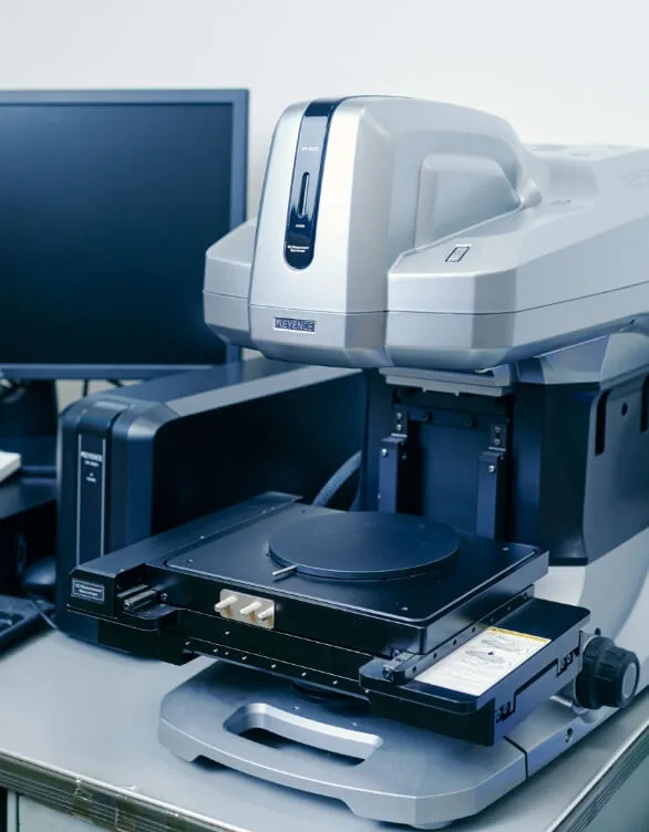 キーエンス 非接触3次元測定器